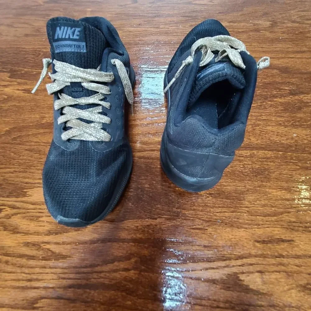 Nike downshifter black 8.5 - Picture 3 of 10